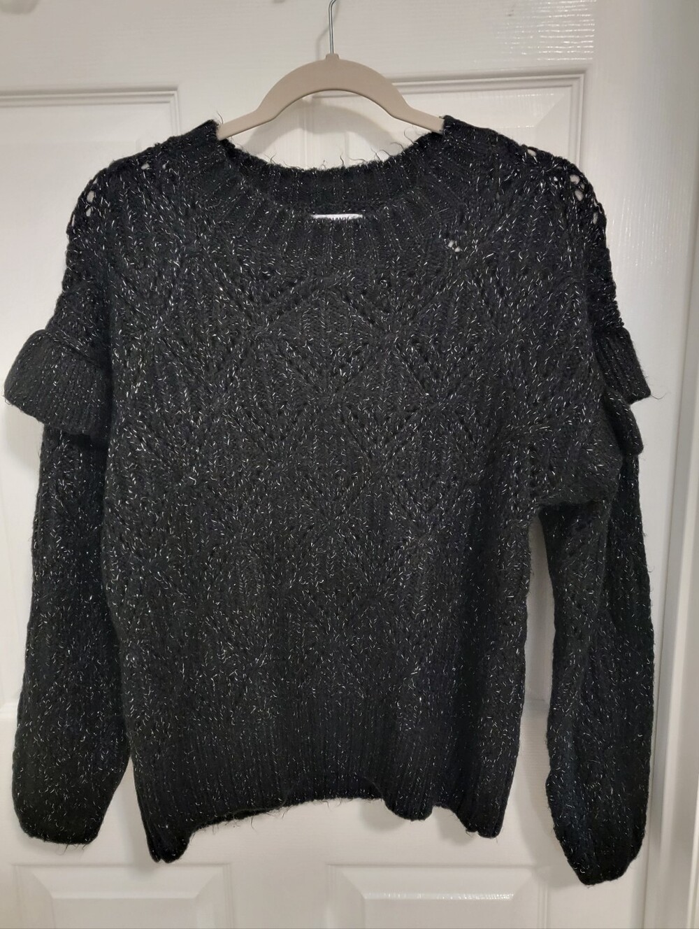 Old Navy Women’s Medium Black Silver Metallic Ruffle Sleeve Sweater